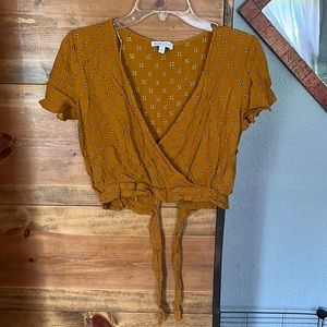 Flirty crop top with a cute tie in back